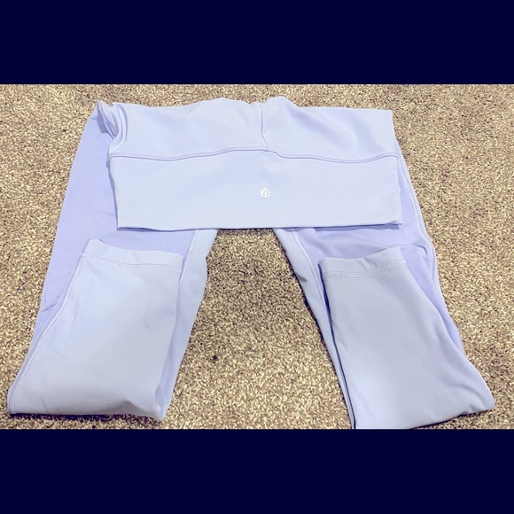 Light purple (lavender), Wunder train Lululemon leggings - Picture 1 of 4
